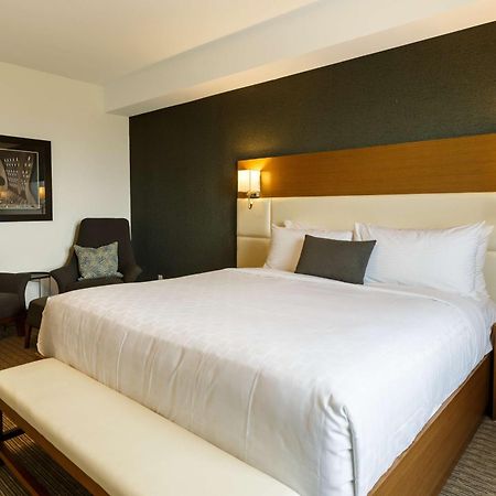 Executive Residency By Best Western Calgary City View North Esterno foto