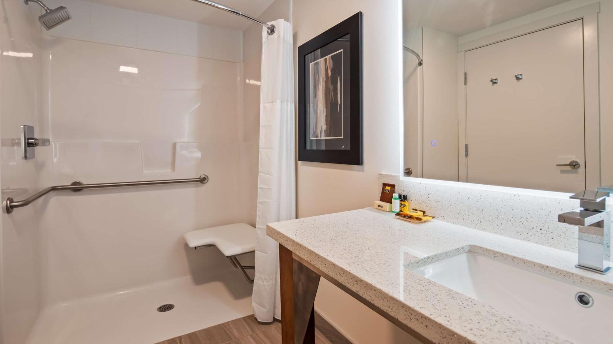 Executive Residency By Best Western Calgary City View North Esterno foto