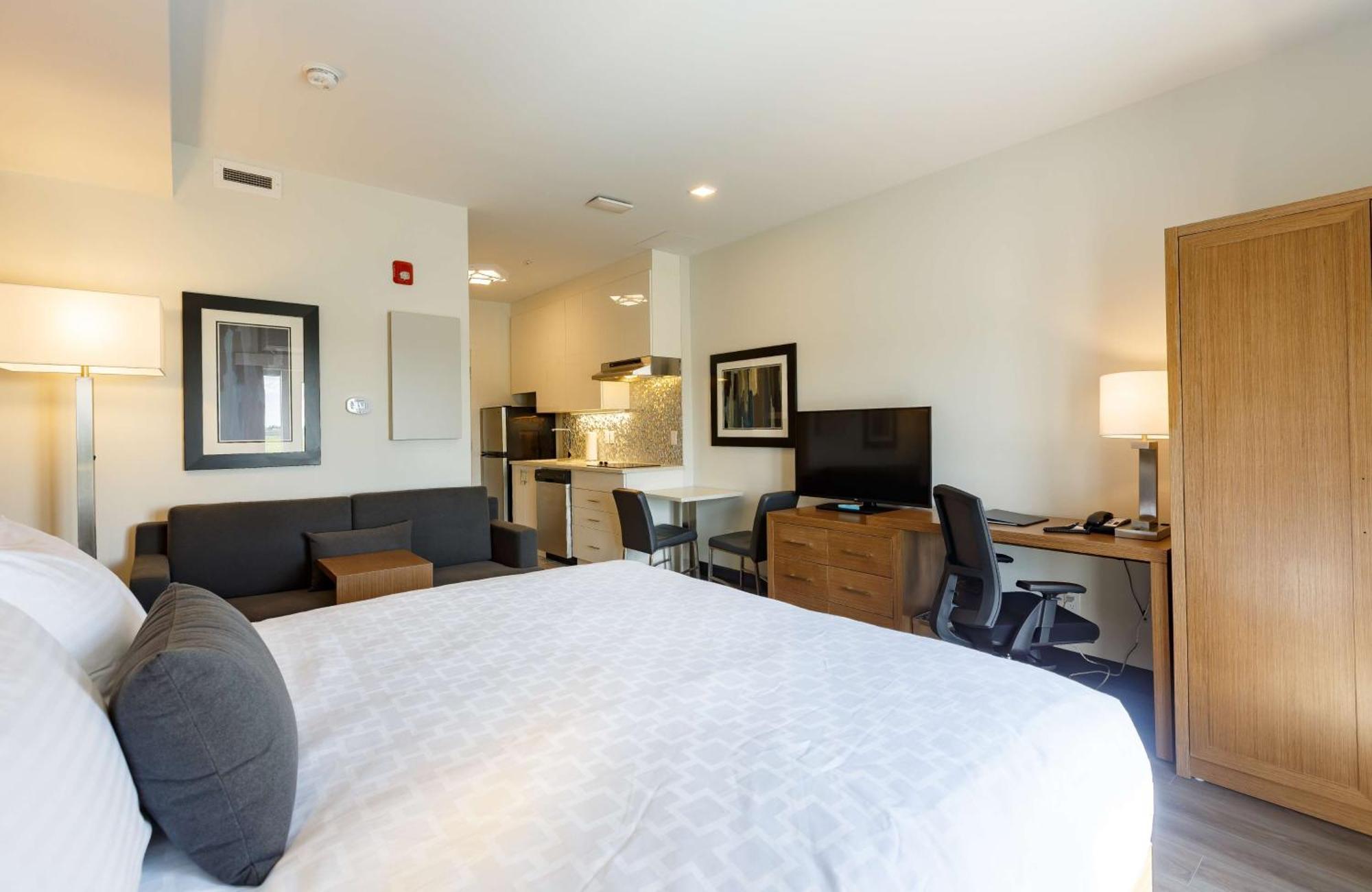 Executive Residency By Best Western Calgary City View North Esterno foto