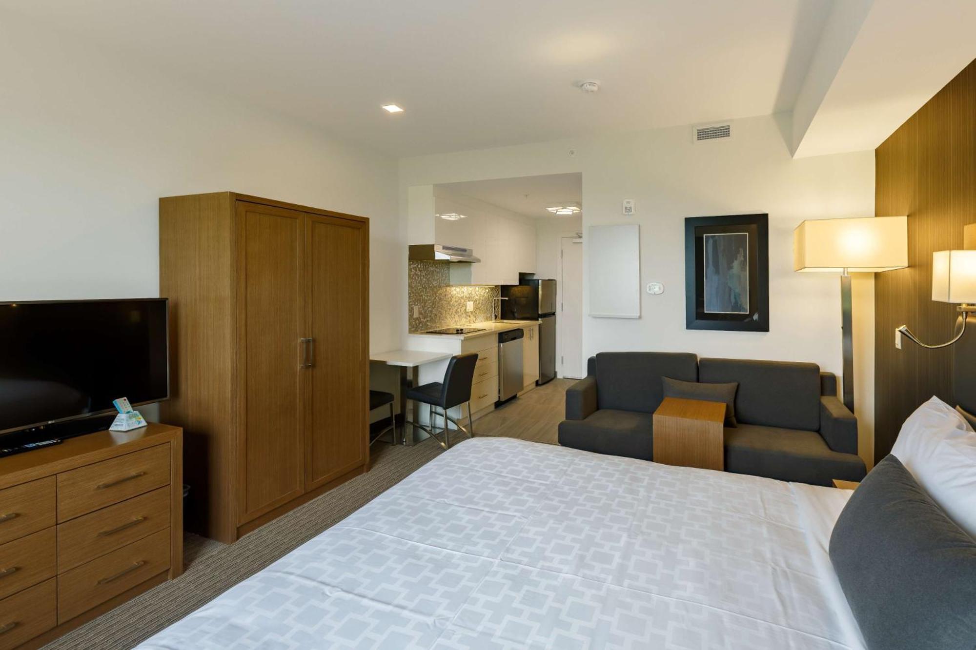 Executive Residency By Best Western Calgary City View North Esterno foto